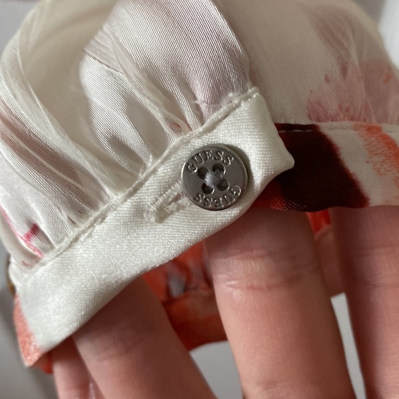 Guess satin long sleeve cream and rose print top with tie hem - Picture 5 of 9